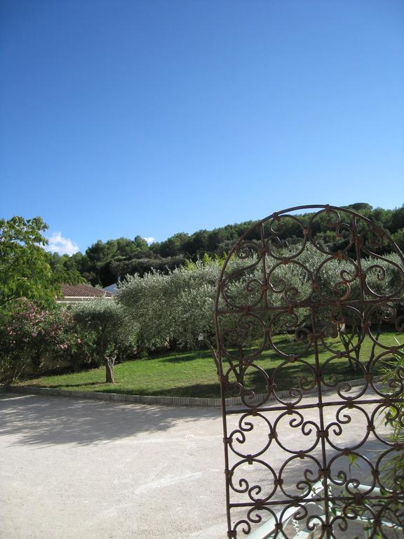 Le Clos Olives Comps  エクステリア 写真